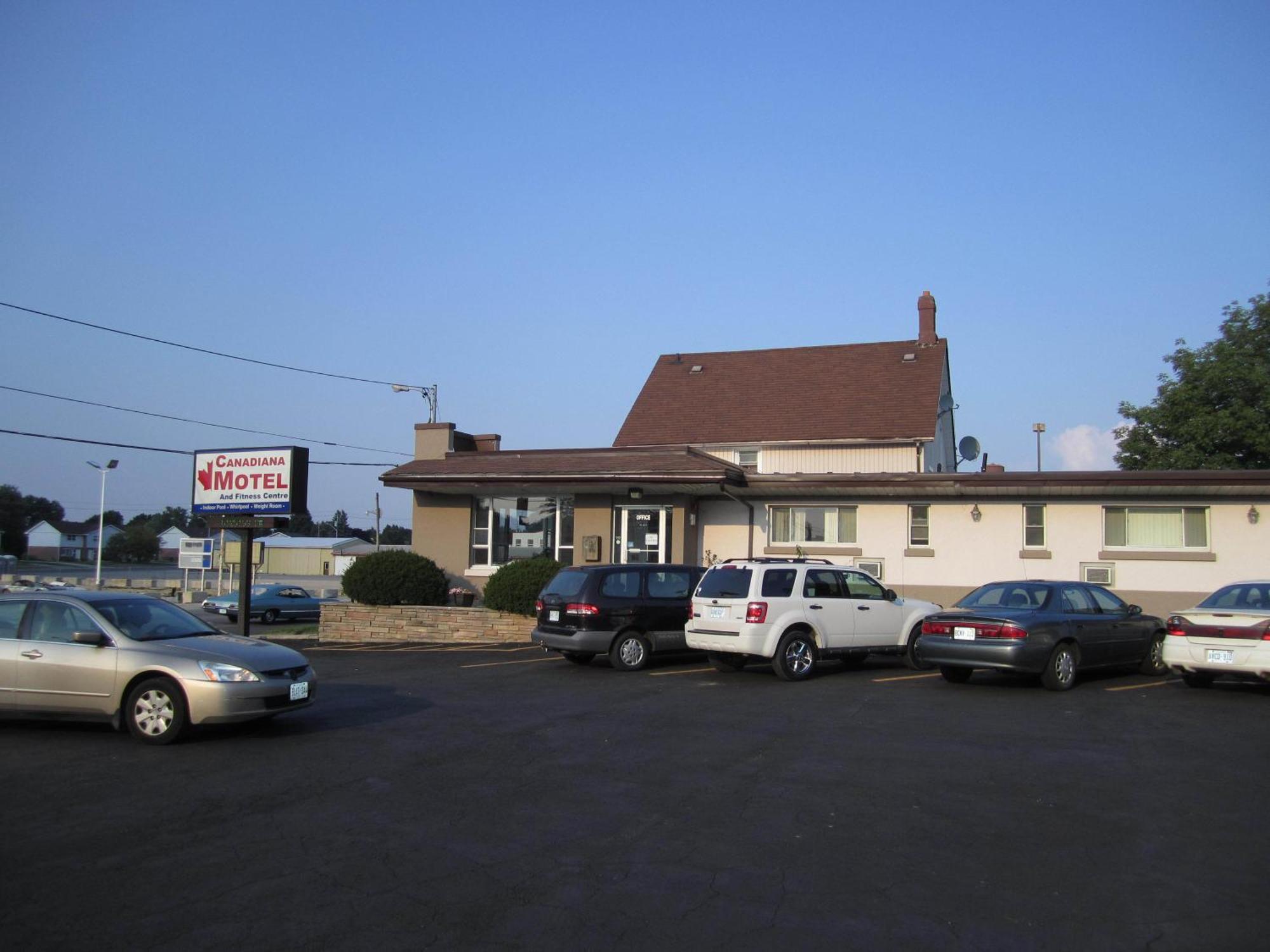 Canadiana Motel Hanover Экстерьер фото